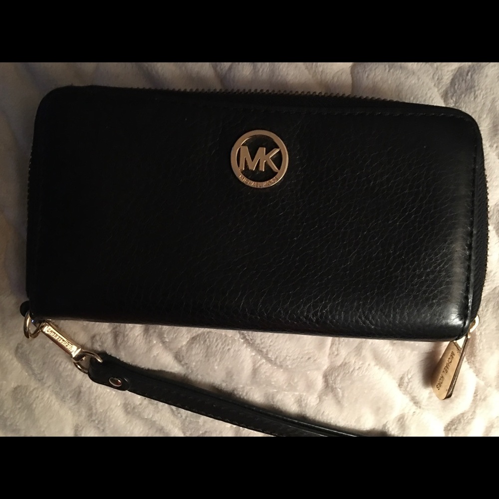 Michael Kors Wallet Wristlet